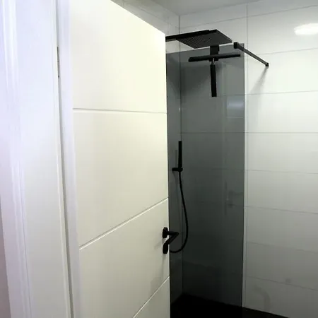 Cosy Ruhig 7 Min Zu Fuess Naehe Bahnhof Walheim (Ludwigsburg)